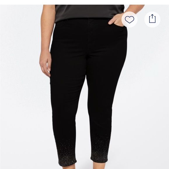 Elegant Black Cropped Jeans with Sparkle Detail - Picture 1 of 11